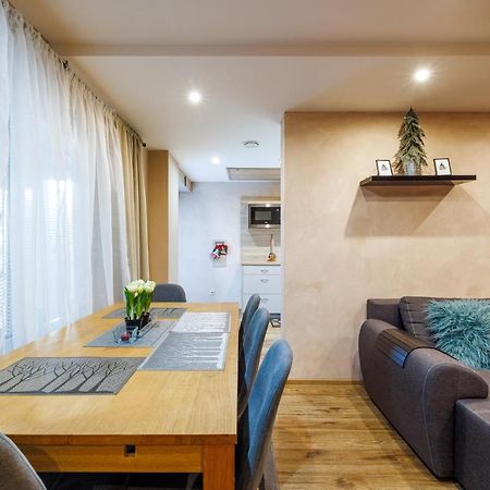 Apartman Nosek 도노발리 외부 사진